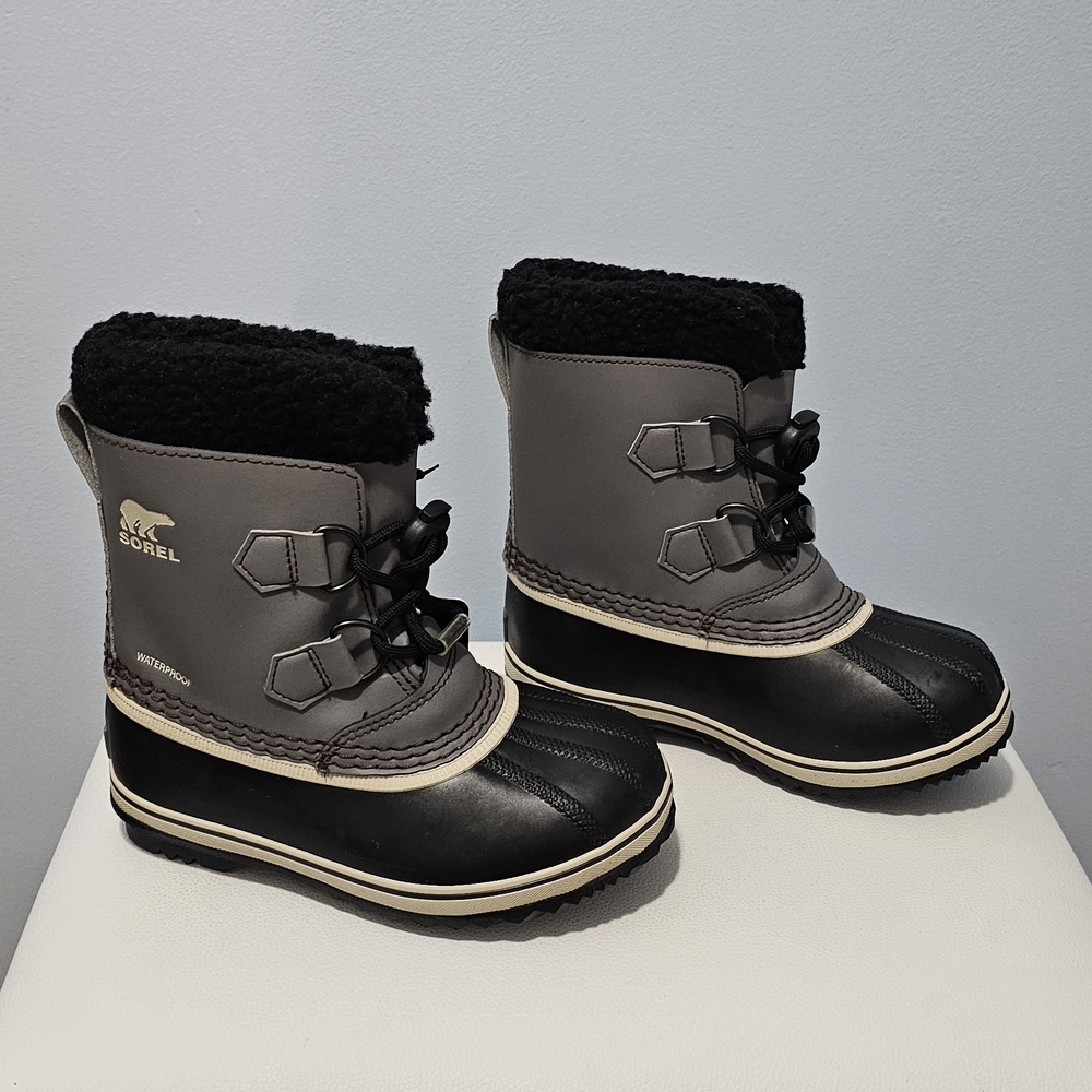 Sorel Black and Gray Winter Boots